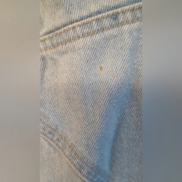 Light Wash Denim Garfield Patch Short Overalls - size large - Picture 5 of 11